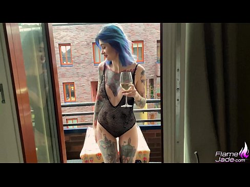 ❤️ زبردست لڑکی گلپ کے ساتھ چوس رہی ہے اور کھلے آسمان کے نیچے جوش سے چود رہی ہے۔ ❤️  مقعد ویڈیو پر ur.hentaibar.ru ﹏